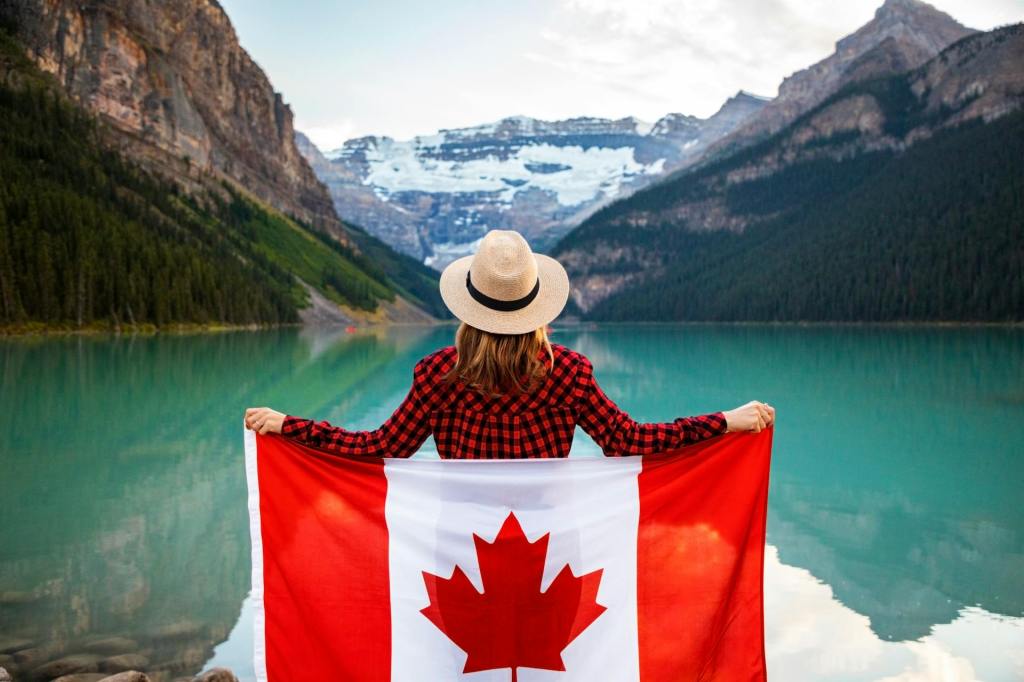 When “Universal” Begins to Crack: is Canada’s Healthcare in&nbsp;Crisis?